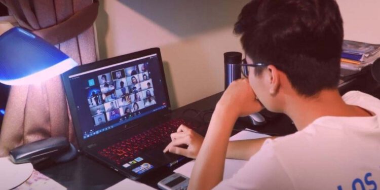 TOP 5 LAPTOP HỌC ONLINE TẠI NHÀ TRONG MÙA DỊCH